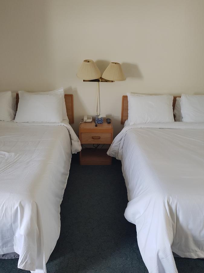 Covered Bridge Inn & Suites Sussex Dış mekan fotoğraf